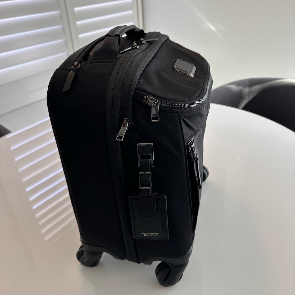 TUMI Voyageur Leger Compact Carry-On in Black Gunmetal - Picture 5 of 15